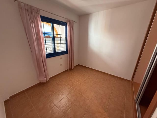 2 makuuhuone Huoneisto vuokrattavana paikassa San Miguel de Abona mukana uima-altaan 
autotalli - 1 200 € (Ref: 9430362)