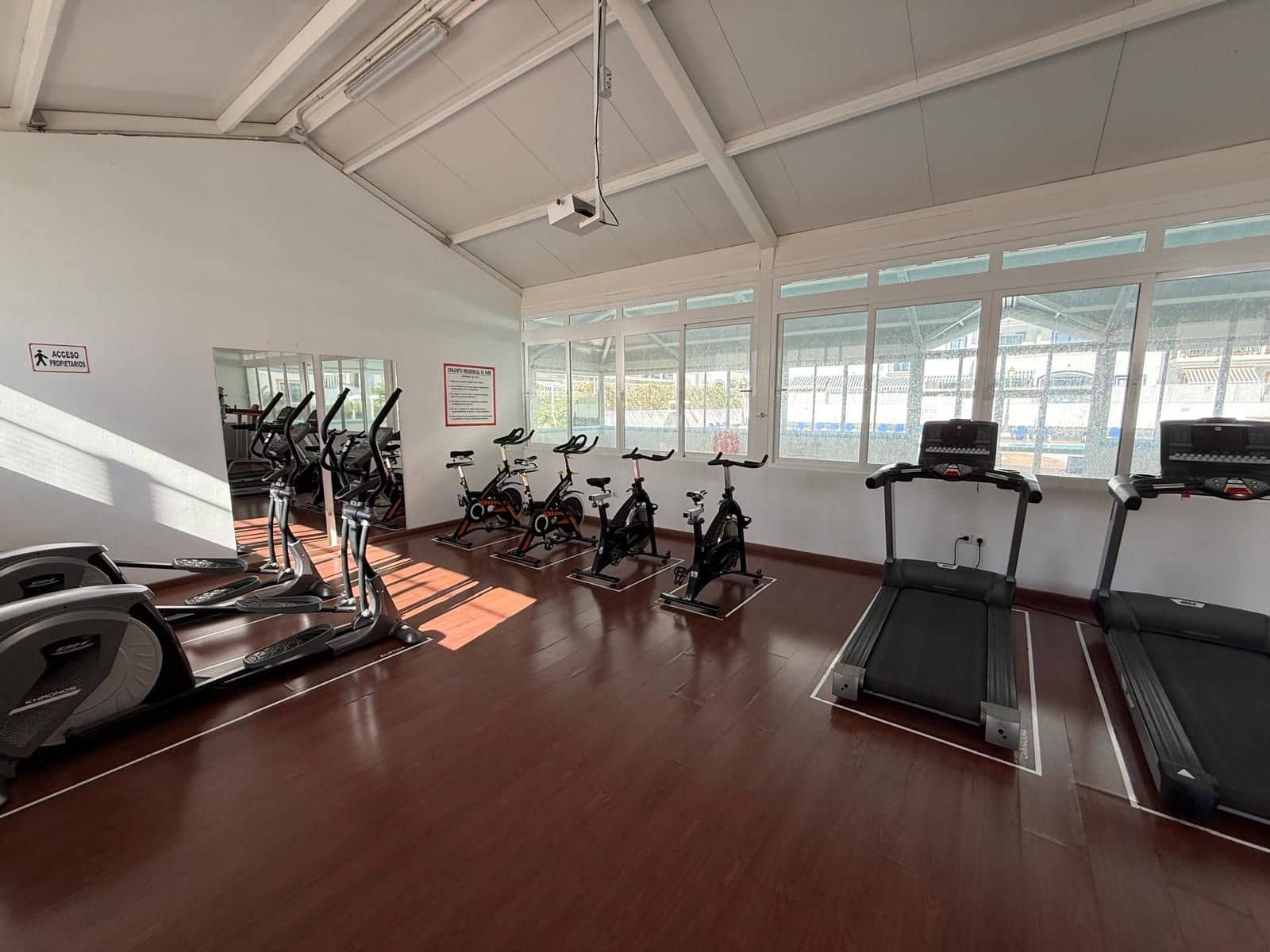 2 soveværelse Lejlighed til leje i San Miguel de Abona med swimmingpool garage - € 1.200 (Ref: 9430362)