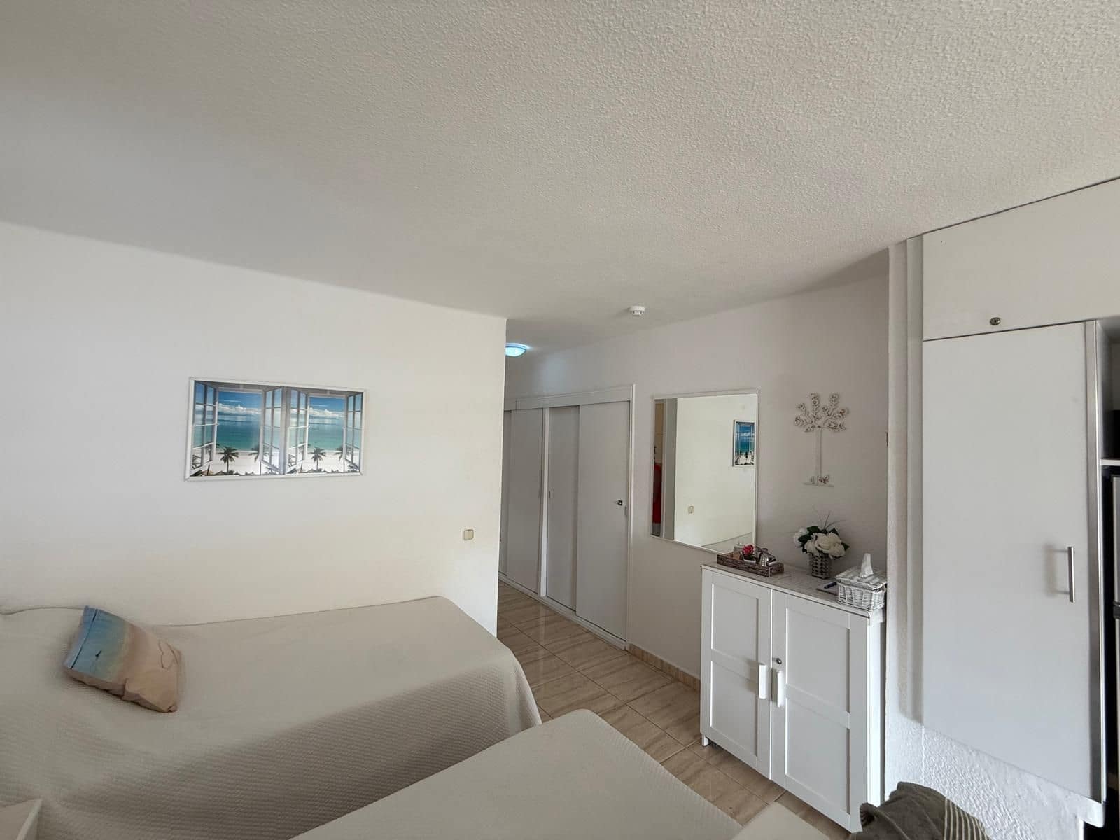 Studio for sale in Playa Fanabe with pool - € 239,950 (Ref: 9430363)