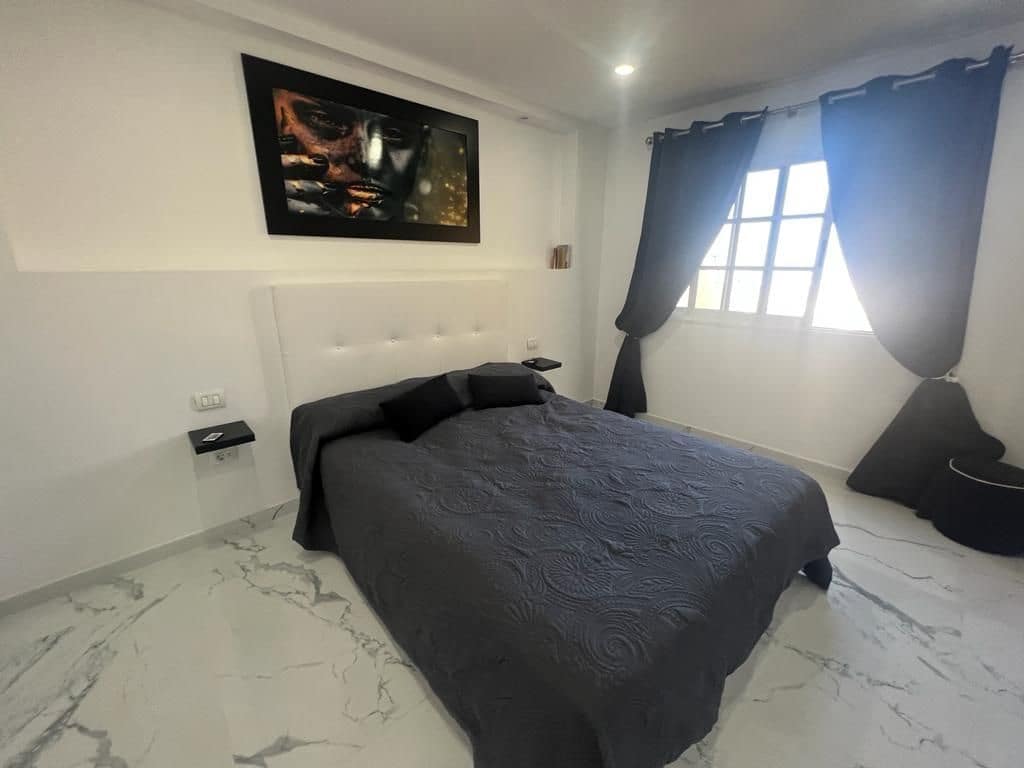 1 bedroom Apartment for sale in Torviscas with pool - € 299,000 (Ref: 9436910)