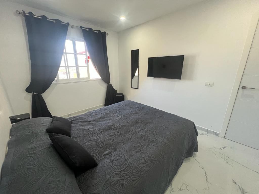 1 bedroom Apartment for sale in Torviscas with pool - € 299,000 (Ref: 9436910)