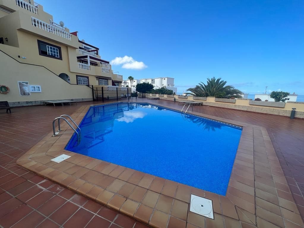 1 bedroom Apartment for sale in Torviscas with pool - € 299,000 (Ref: 9436910)