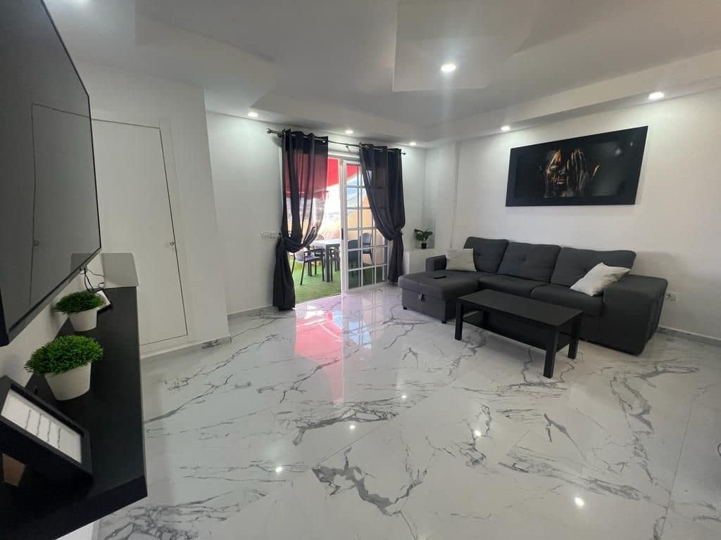 1 bedroom Apartment for sale in Torviscas with pool - € 299,000 (Ref: 9436910)