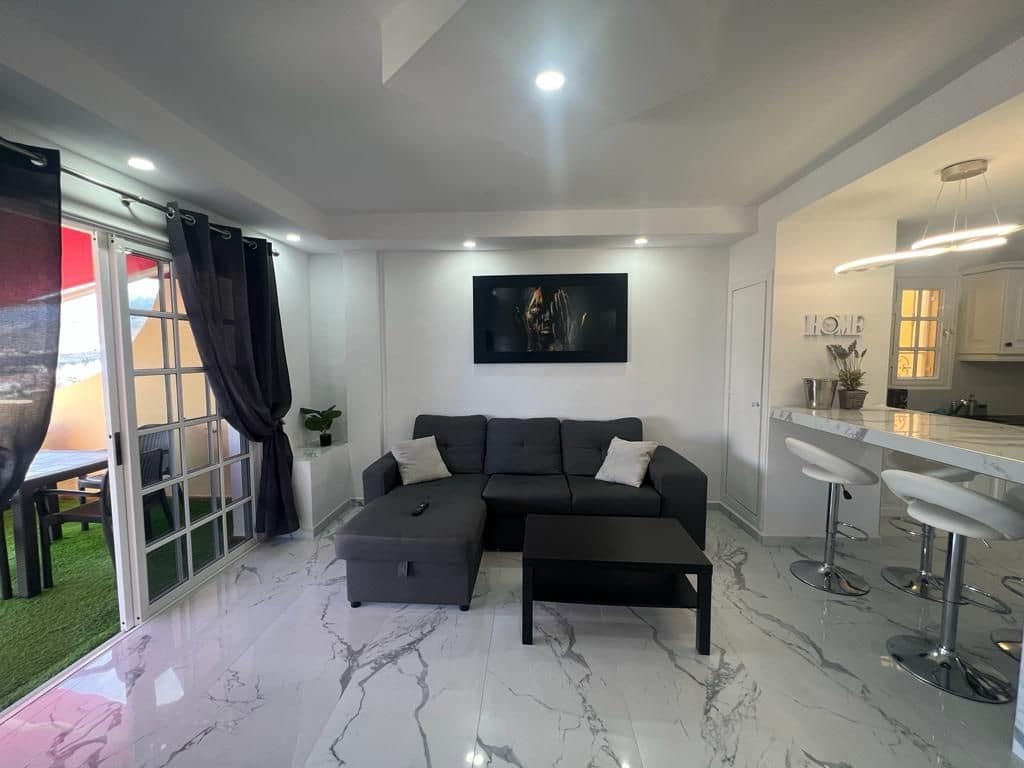 1 bedroom Apartment for sale in Torviscas with pool - € 299,000 (Ref: 9436910)