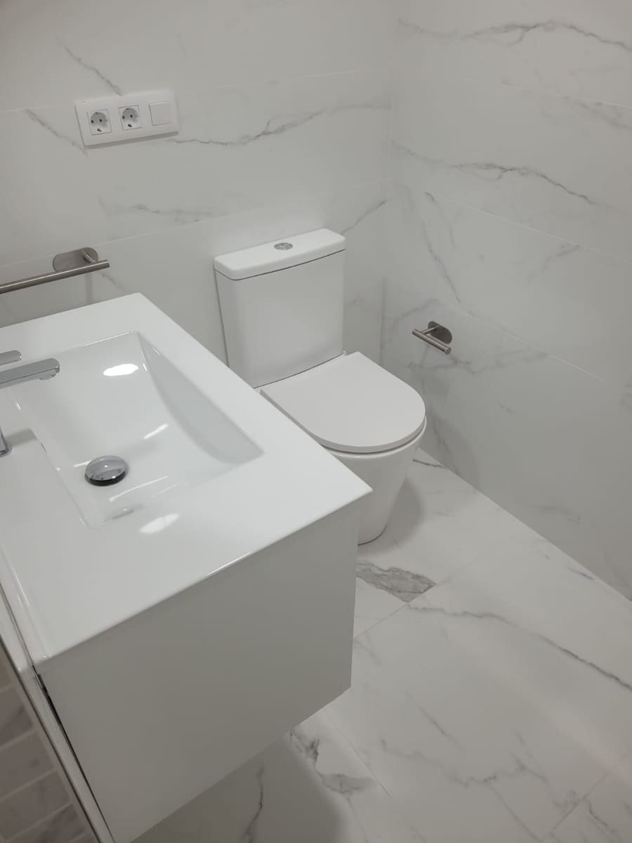 2 soverom Leilighet til salgs i Los Cristianos med svømmebasseng - € 262 500 (Ref: 9439568)