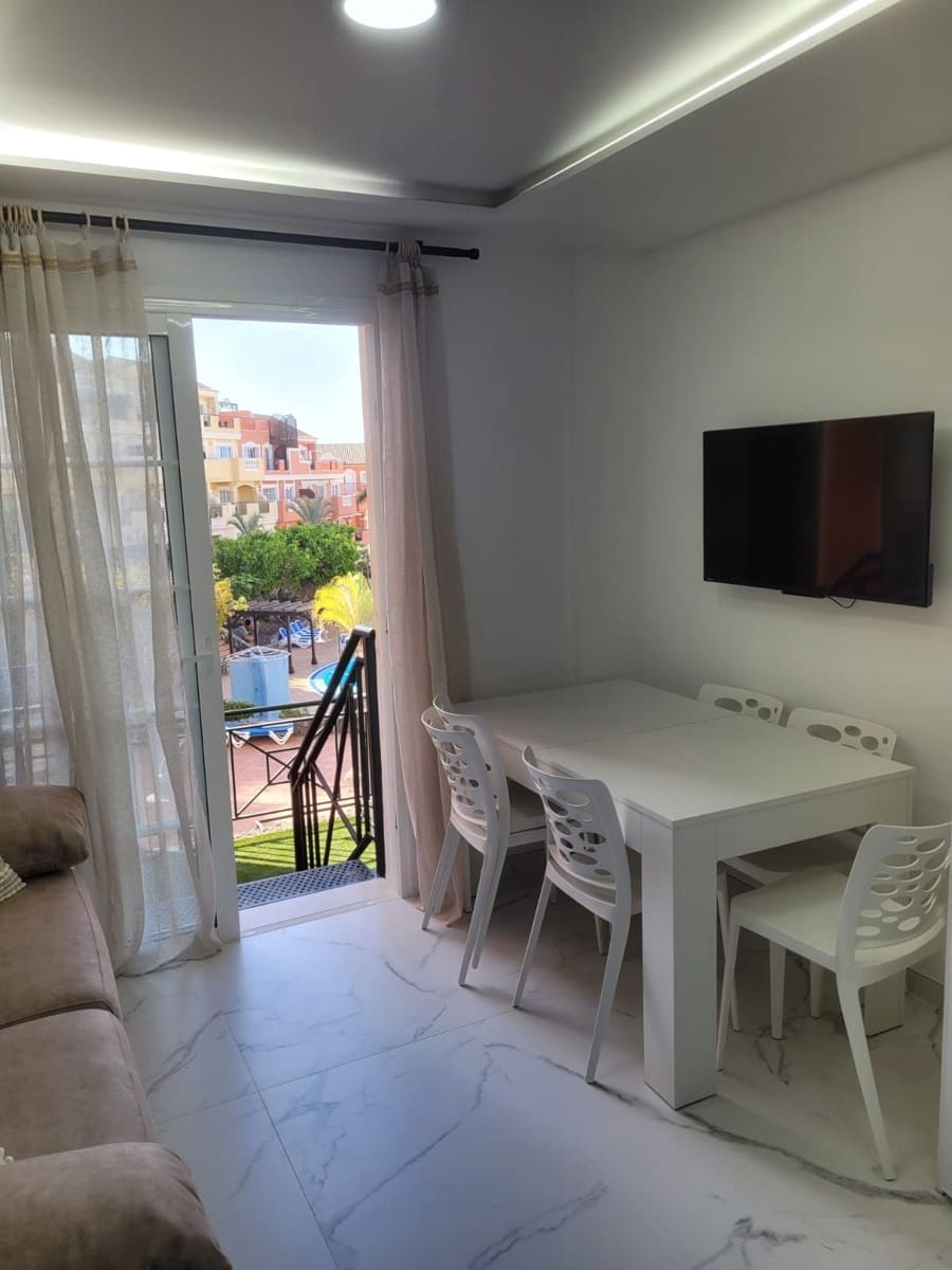 2 soverom Leilighet til salgs i Los Cristianos med svømmebasseng - € 262 500 (Ref: 9439568)