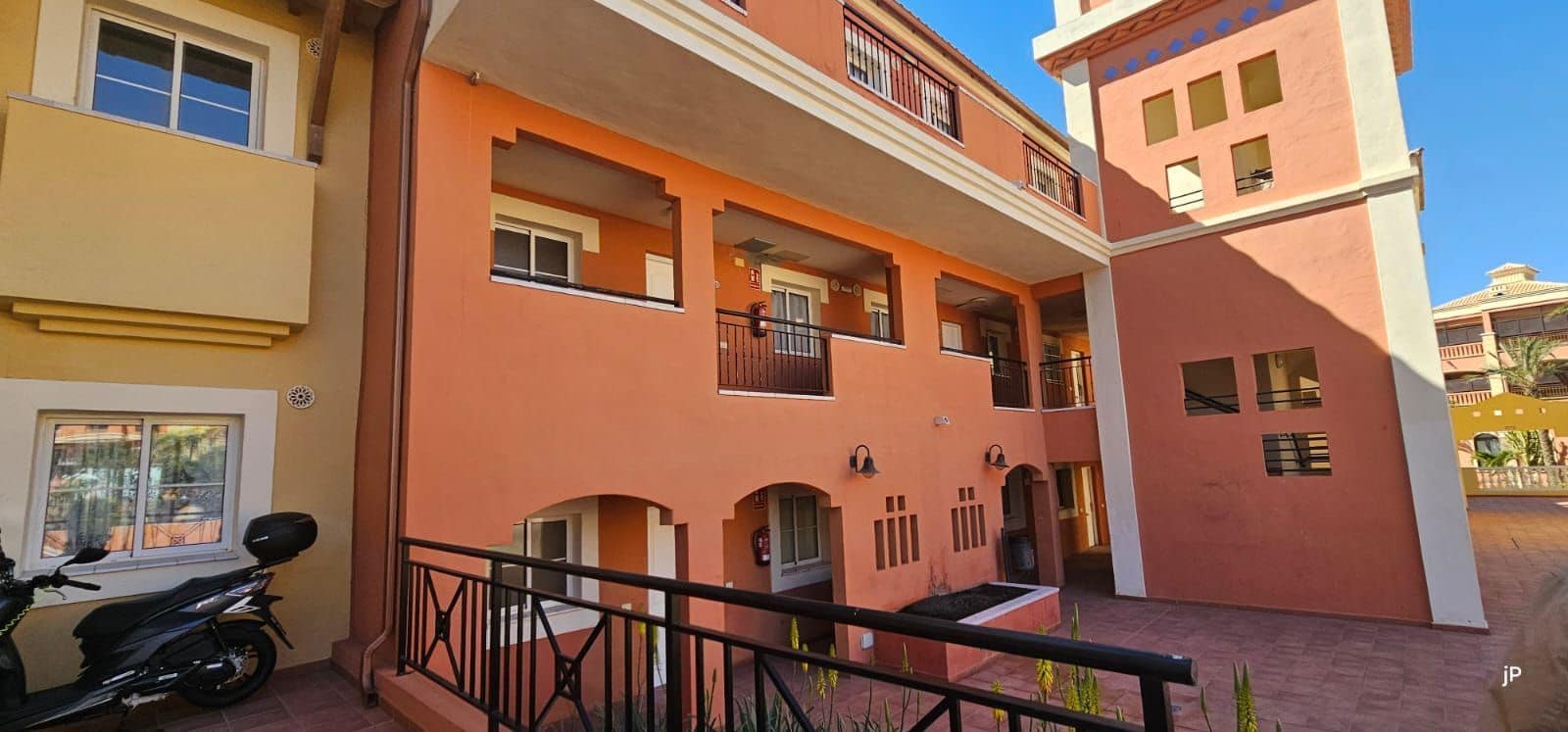 2 soverom Leilighet til salgs i Los Cristianos med svømmebasseng - € 262 500 (Ref: 9439568)