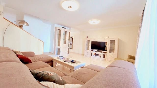 3 soverom Villa til salgs i Playa Paraiso, Adeje med svømmebasseng garasje - € 600 000 (Ref: 9445881)