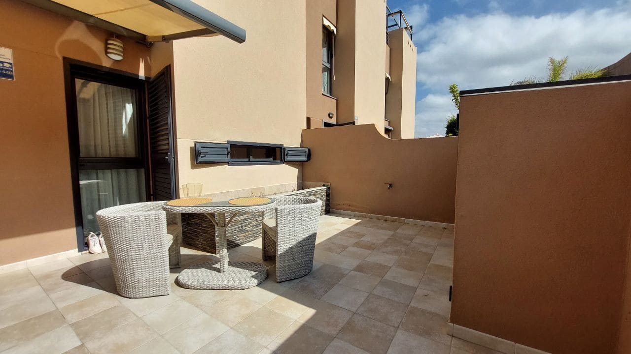 3 soverom Villa til salgs i Playa Paraiso med svømmebasseng garasje - € 600 000 (Ref: 9445881)