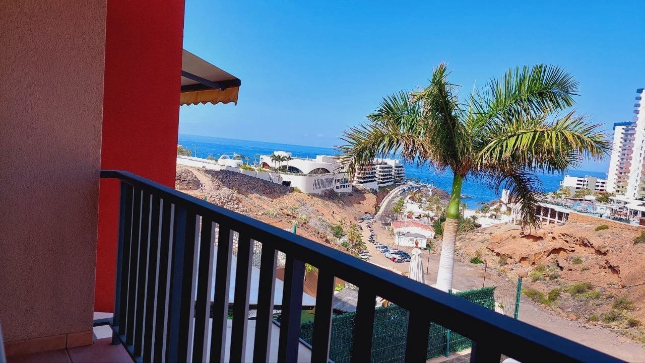 3 soverom Villa til salgs i Playa Paraiso med svømmebasseng garasje - € 600 000 (Ref: 9445881)