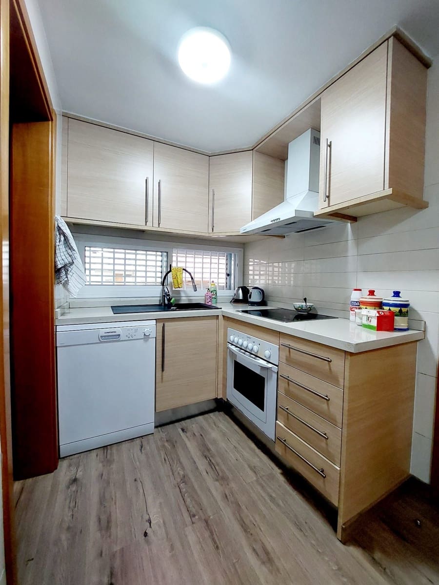 3 soveværelse Villa til leje i Fanabe med swimmingpool - € 2.800 (Ref: 9451968)