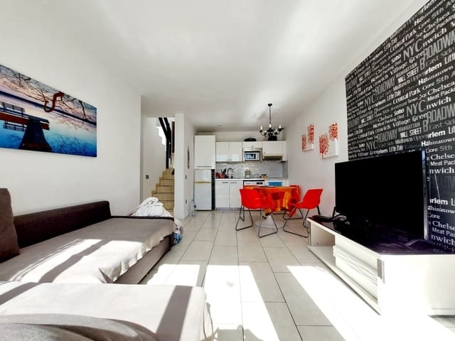 2 bedroom Apartment for sale in Playa de las Americas, Arona with pool garage - € 299,000 (Ref: 9455939)