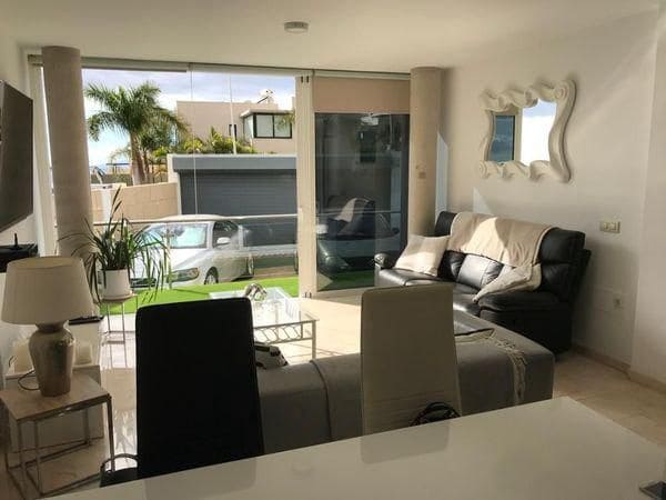 4 slaapkamer Villa te huur in Adeje met zwembad garage - € 4.300 (Ref: 9461808)