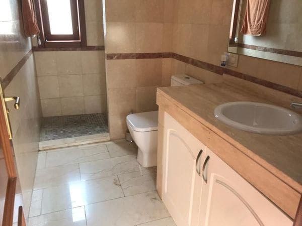 4 slaapkamer Villa te huur in Adeje met zwembad garage - € 4.300 (Ref: 9461808)