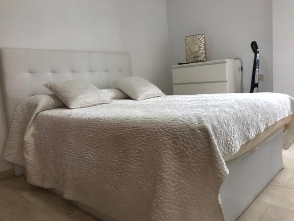 4 slaapkamer Villa te huur in Adeje met zwembad garage - € 4.300 (Ref: 9461808)