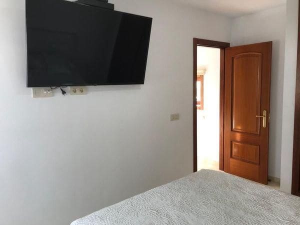 4 slaapkamer Villa te huur in Adeje met zwembad garage - € 4.300 (Ref: 9461808)