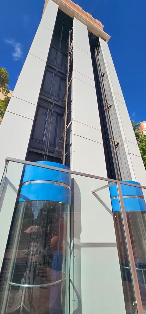 Apartamento de 2 habitaciones en Los Cristianos en alquiler con piscina - 2.000 € (Ref: 9461810)