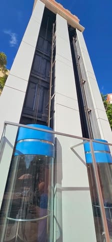 Apartamento de 2 habitaciones en Los Cristianos, Arona en alquiler con piscina - 2.000 € (Ref: 9461810)