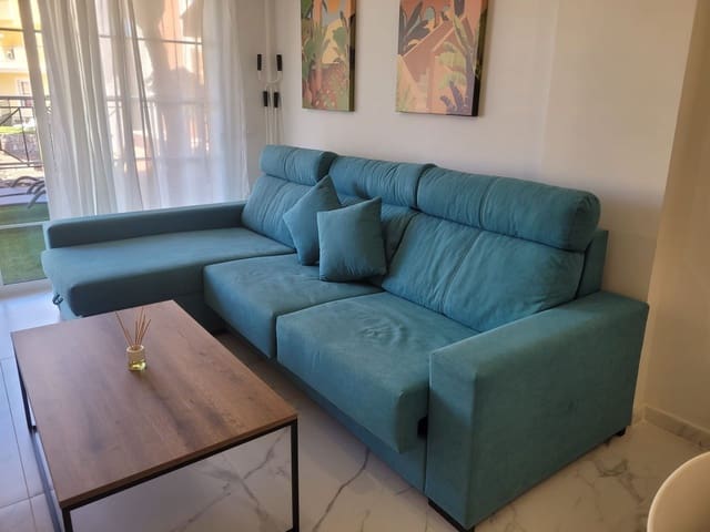 Apartamento de 2 habitaciones en Los Cristianos, Arona en alquiler con piscina - 2.000 € (Ref: 9461810)