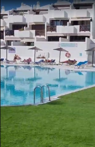 Apartamento de 2 habitaciones en Playa Paraiso, Adeje en alquiler con piscina - 1.800 € (Ref: 9465315)