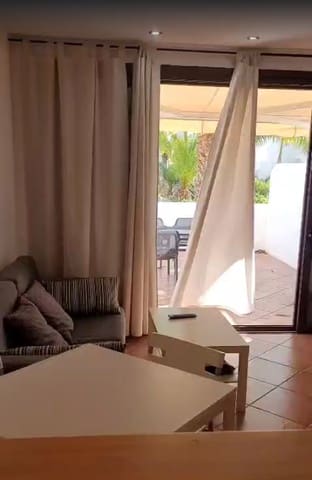 Apartamento de 2 habitaciones en Playa Paraiso, Adeje en alquiler con piscina - 1.800 € (Ref: 9465315)