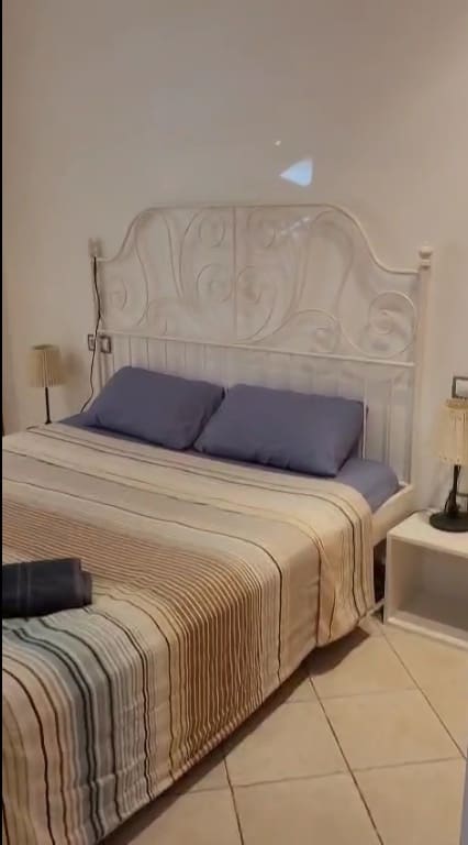 Apartamento de 2 habitaciones en Playa Paraiso en alquiler con piscina - 1.800 € (Ref: 9465315)