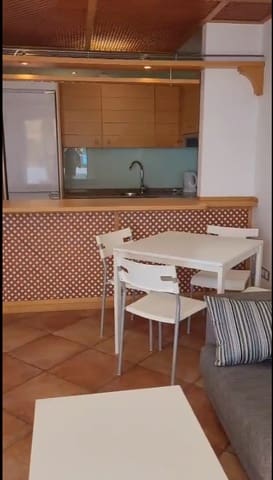 Apartamento de 2 habitaciones en Playa Paraiso, Adeje en alquiler con piscina - 1.800 € (Ref: 9465315)