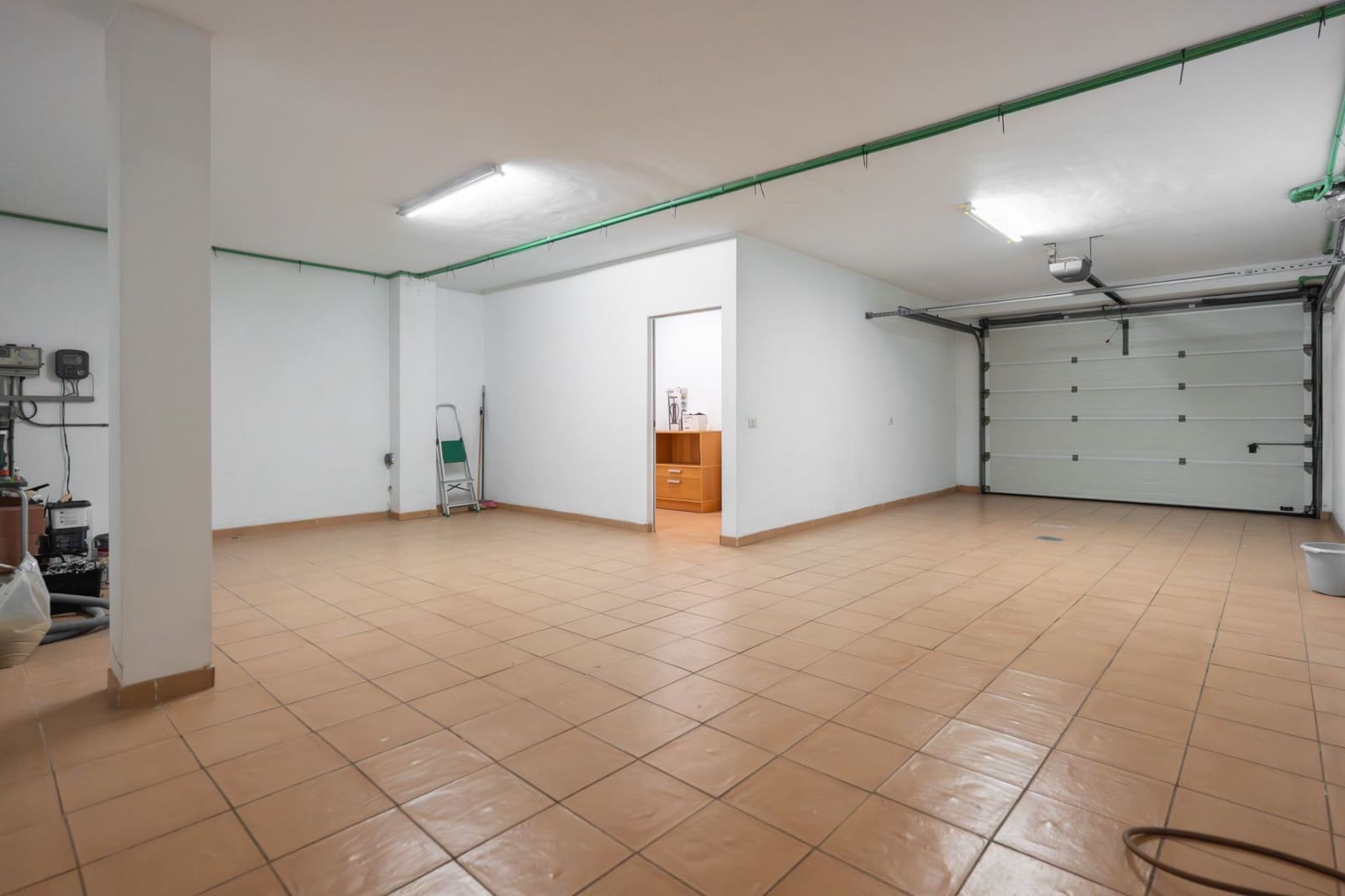 3 makuuhuone Paritalo myytävänä paikassa Playa del Duque mukana uima-altaan - 1 280 000 € (Ref: 9472256)