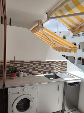 2 sovrum Lägenhet att hyra i San Eugenio Bajo, Adeje - 1 800 € (Ref: 9472261)