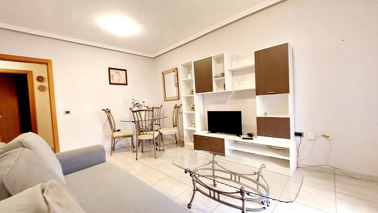 1 makuuhuone Huoneisto myytävänä paikassa Playa del Duque mukana uima-altaan 
autotalli - 460 000 € (Ref: 9472262)