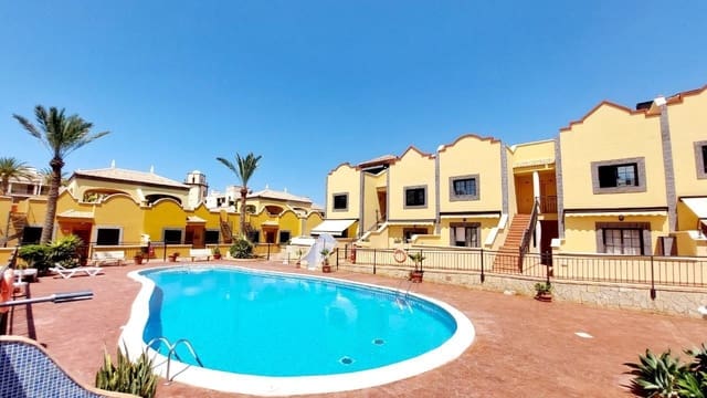 1 makuuhuone Huoneisto myytävänä paikassa Playa del Duque, Adeje mukana uima-altaan 
autotalli - 460 000 € (Ref: 9472262)