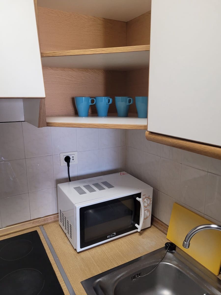 1 quarto Apartamento para arrendar em Los Cristianos com piscina - 1 500 € (Ref: 9473874)