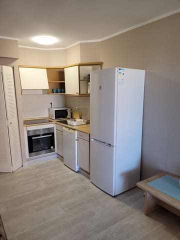 1 makuuhuone Huoneisto vuokrattavana paikassa Los Cristianos, Arona mukana uima-altaan - 1 500 € (Ref: 9473874)