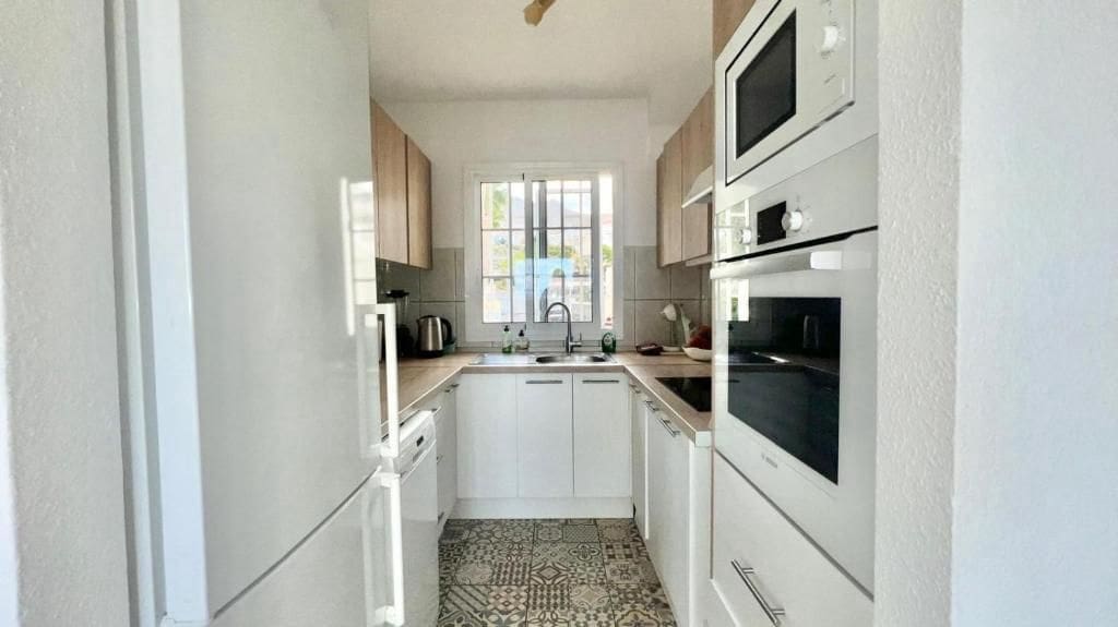 3 bedroom Villa for sale in El Madronal with pool garage - € 849,000 (Ref: 9473877)