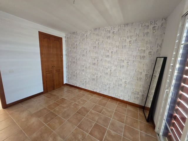 4 bedroom Semi-detached Villa for rent in San Eugenio Alto, Adeje with pool garage - € 3,800 (Ref: 9485209)