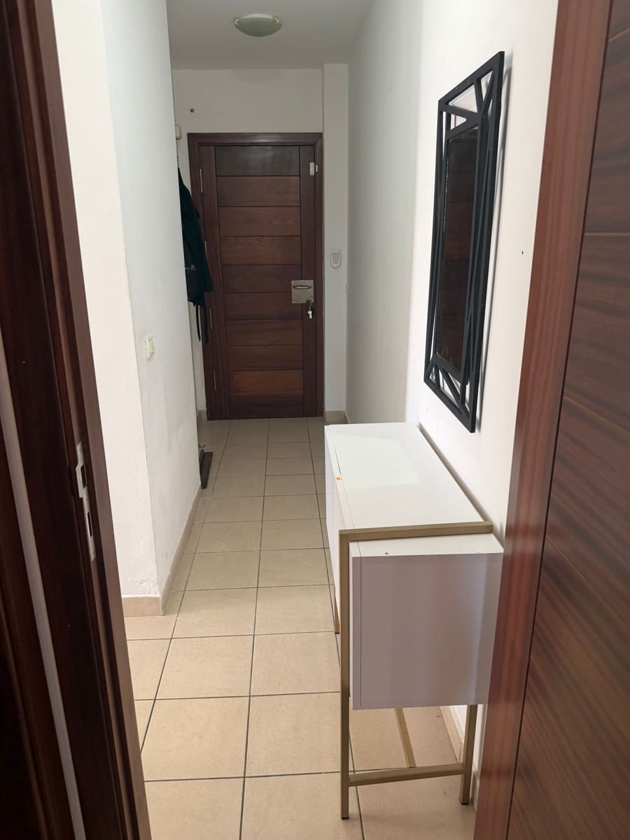 2 bedroom Apartment for rent in San Isidro de Abona - € 1,300 (Ref: 9488205)