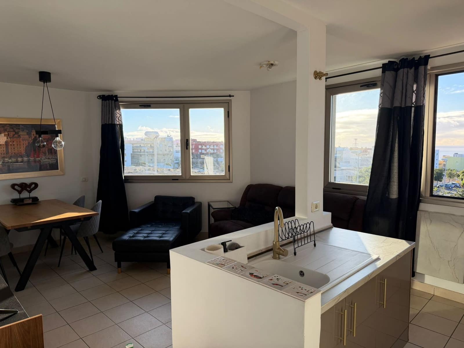 2 bedroom Apartment for rent in San Isidro de Abona - € 1,300 (Ref: 9488205)