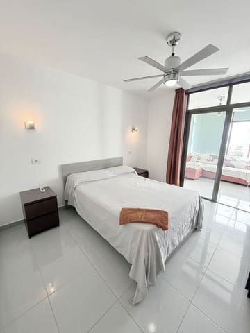 2 quarto Apartamento para venda em Los Cristianos, Arona com garagem - 379 000 € (Ref: 9491118)