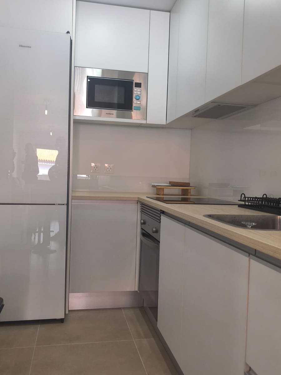 1 soveværelse Lejlighed til leje i Adeje - € 1.000 (Ref: 9494306)