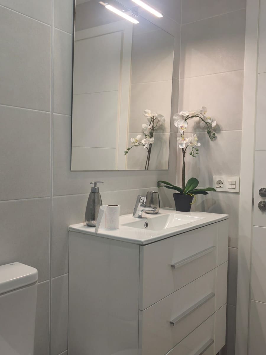 1 soveværelse Lejlighed til leje i Adeje - € 1.000 (Ref: 9494306)