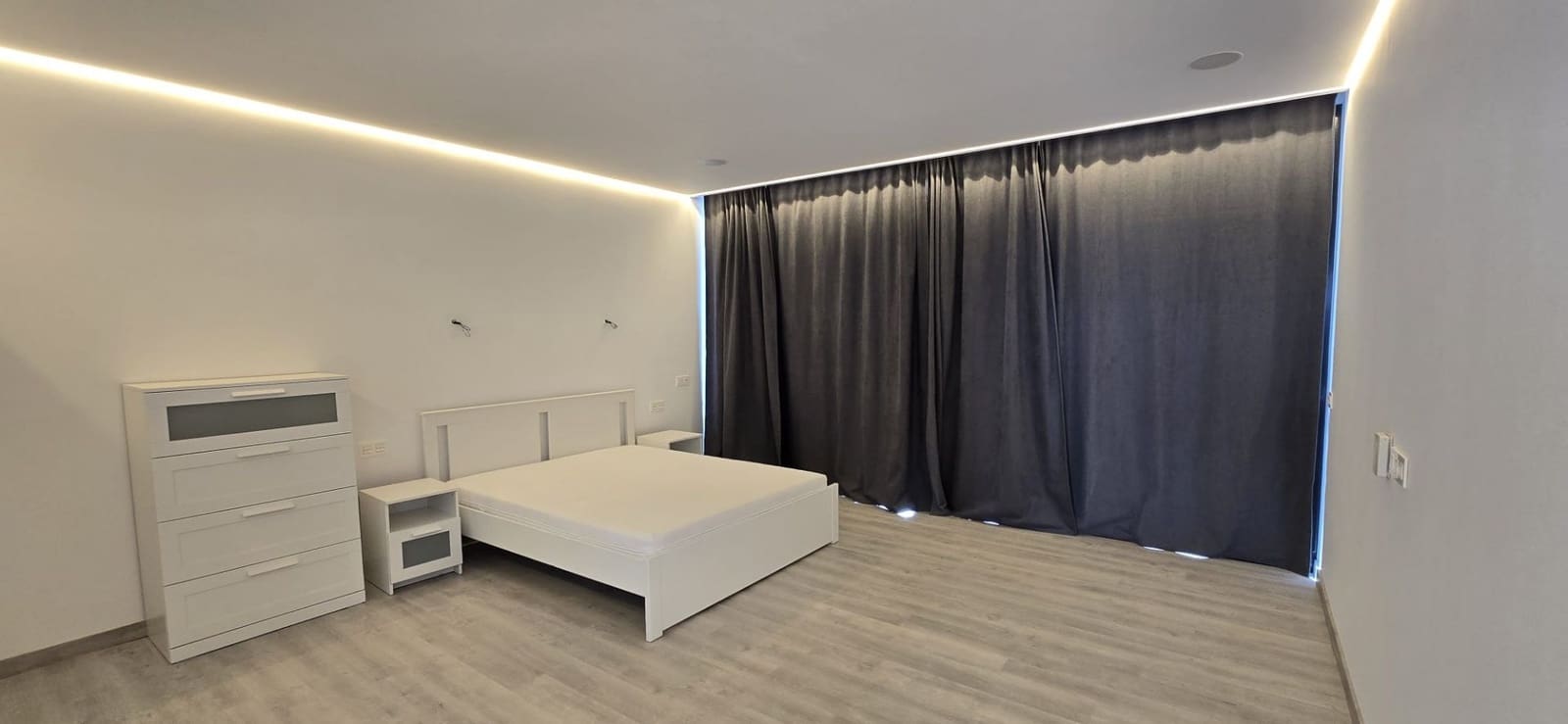 4 bedroom Villa for sale in El Madronal with pool garage - € 1,800,000 (Ref: 9494307)