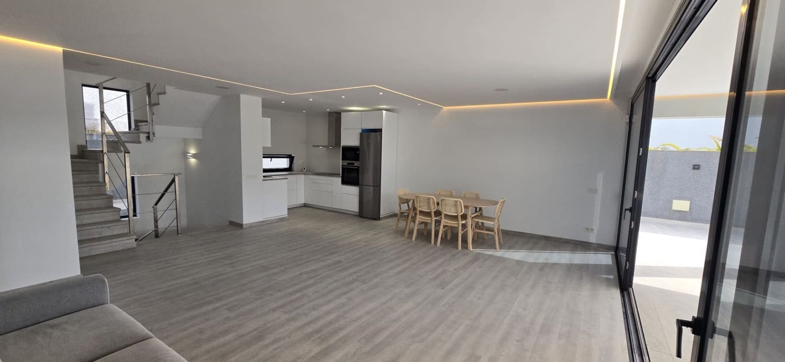 4 bedroom Villa for sale in El Madronal with pool garage - € 1,800,000 (Ref: 9494307)