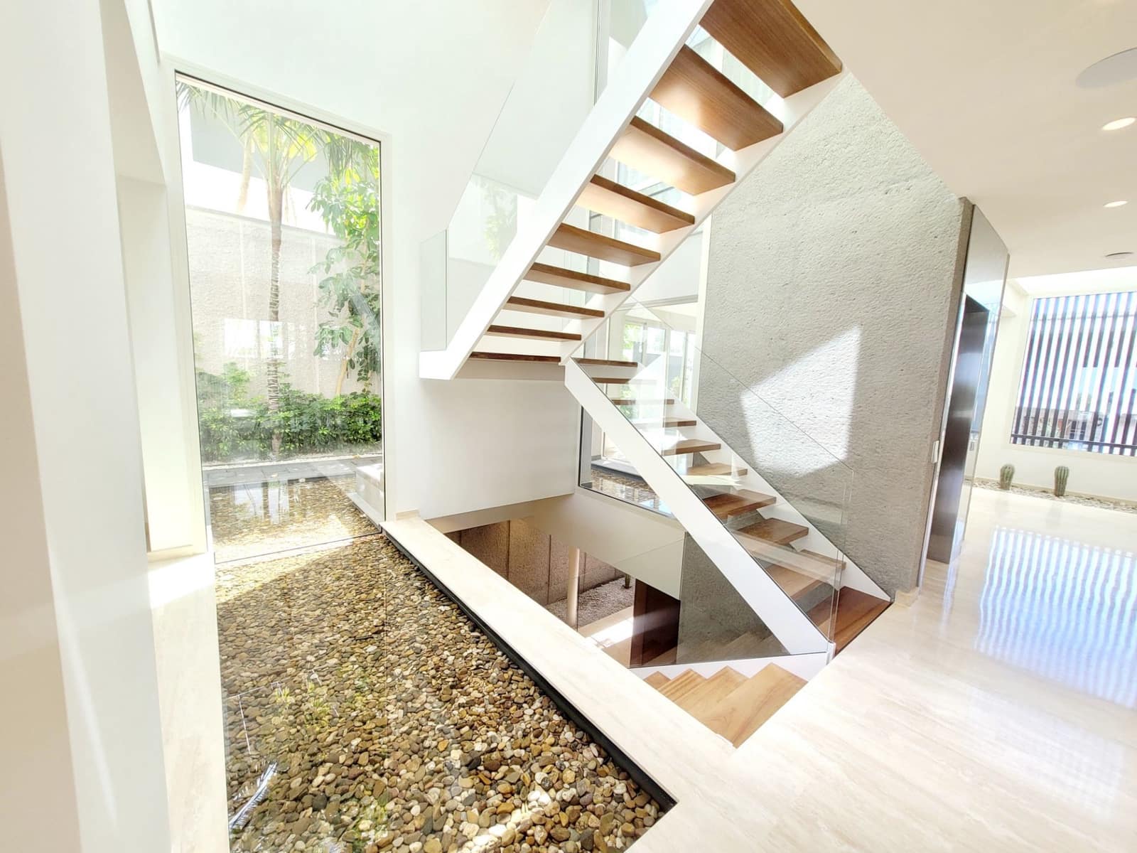 4 bedroom Villa for sale in Costa Adeje with pool garage - € 3,950,000 (Ref: 9494308)