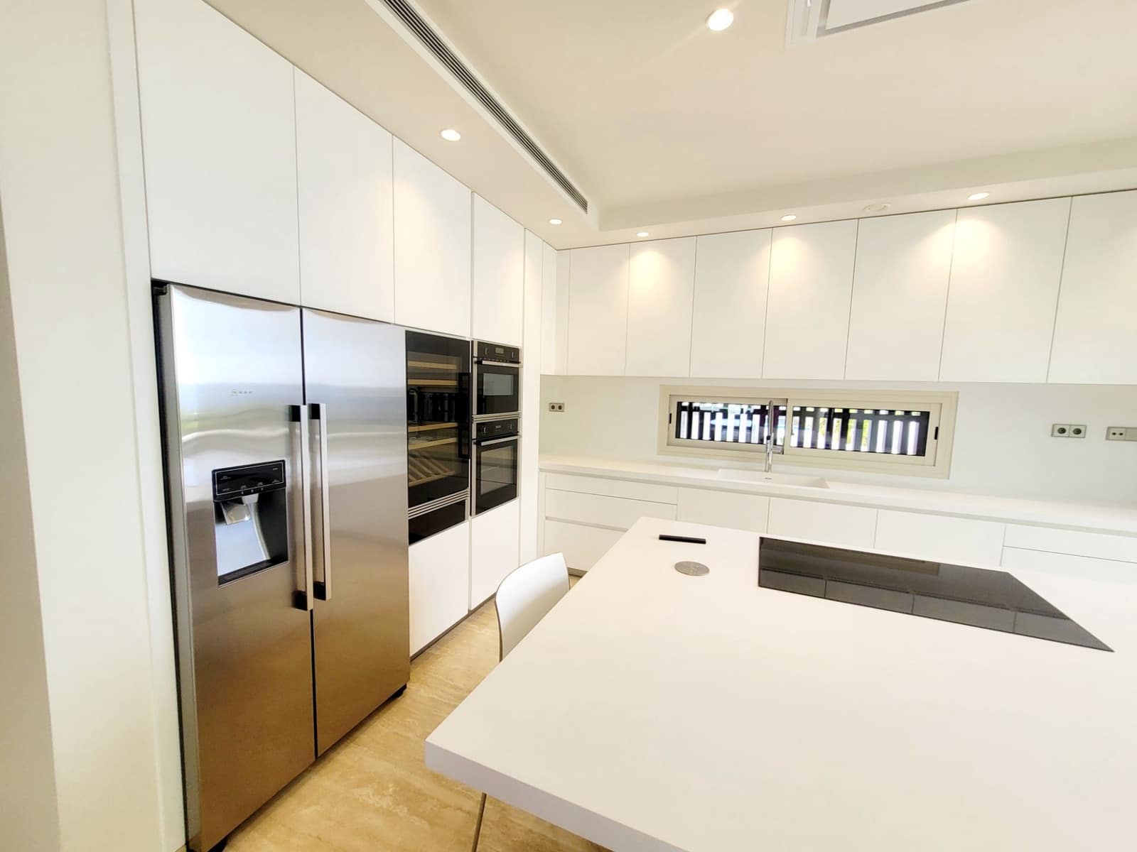 4 bedroom Villa for sale in Costa Adeje with pool garage - € 3,950,000 (Ref: 9494308)