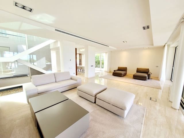 Chalet de 4 habitaciones en Costa Adeje, Adeje en venta con piscina garaje - 3.950.000 € (Ref: 9494308)