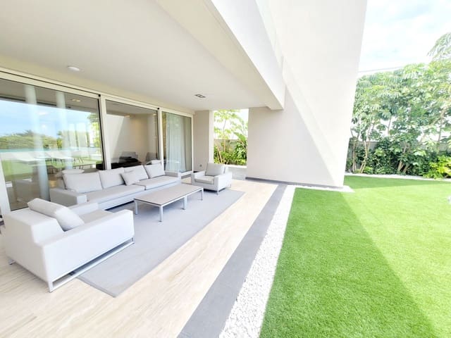 Chalet de 4 habitaciones en Costa Adeje, Adeje en venta con piscina garaje - 3.950.000 € (Ref: 9494308)