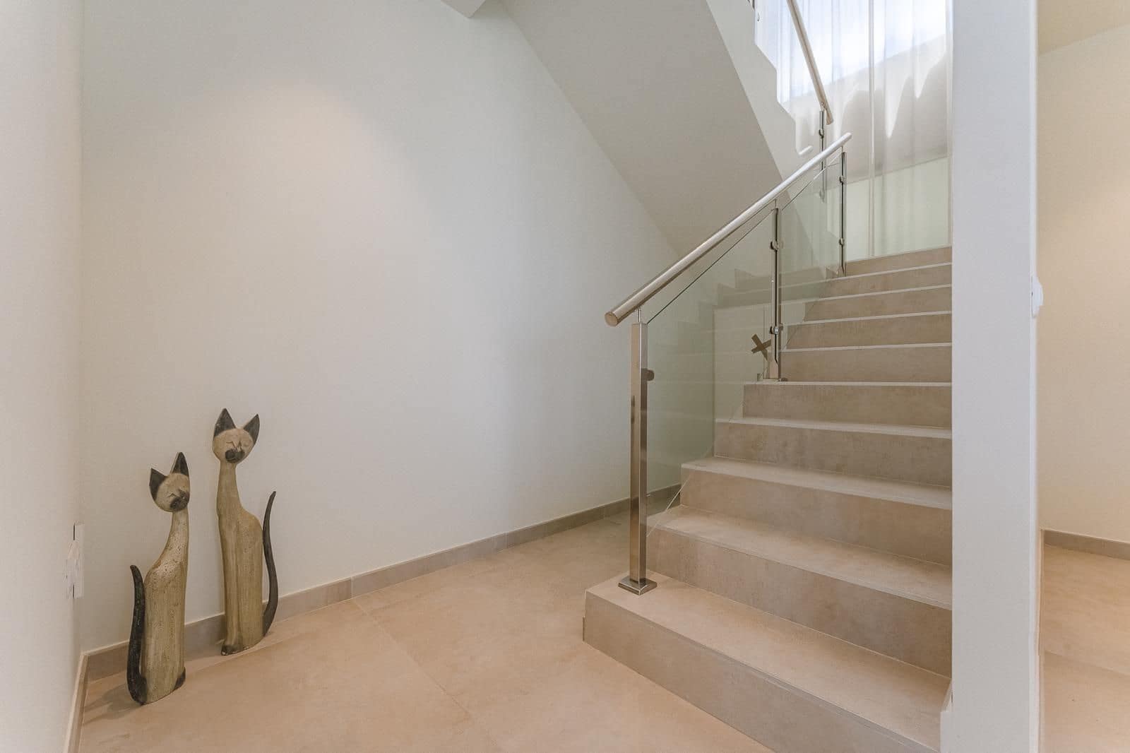 3 bedroom Villa for sale in Guia de Isora with pool garage - € 1,699,000 (Ref: 9496929)