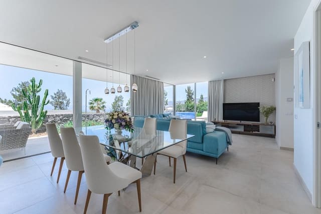 3 sovrum Villa till salu i Guía de Isora med pool garage - 1 699 000 € (Ref: 9496929)