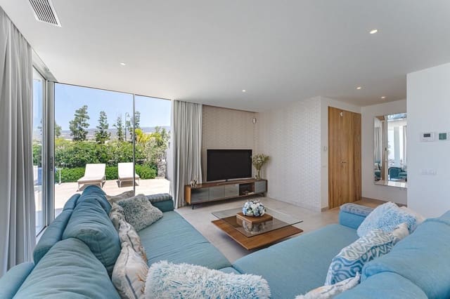 3 sovrum Villa till salu i Guía de Isora med pool garage - 1 699 000 € (Ref: 9496929)