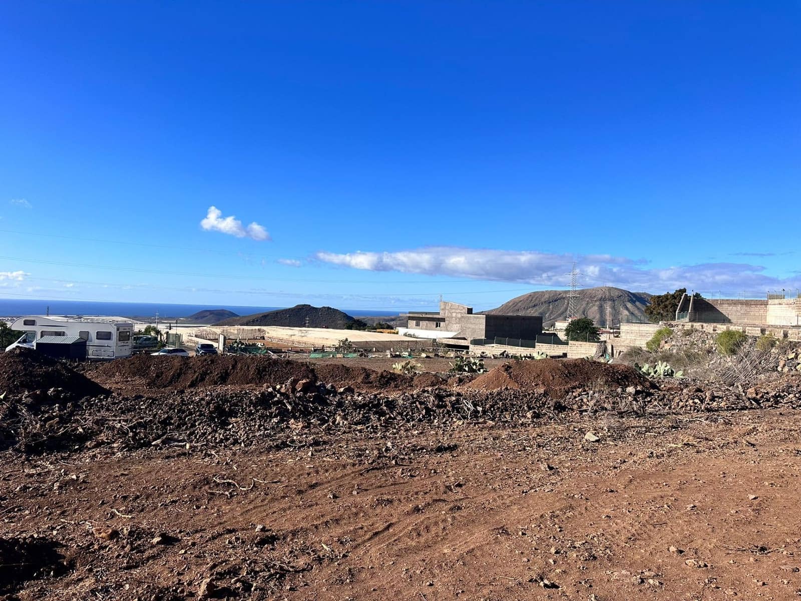 2 bedroom Finca/Country House for sale in Parque de la Reina - € 355,000 (Ref: 9496932)